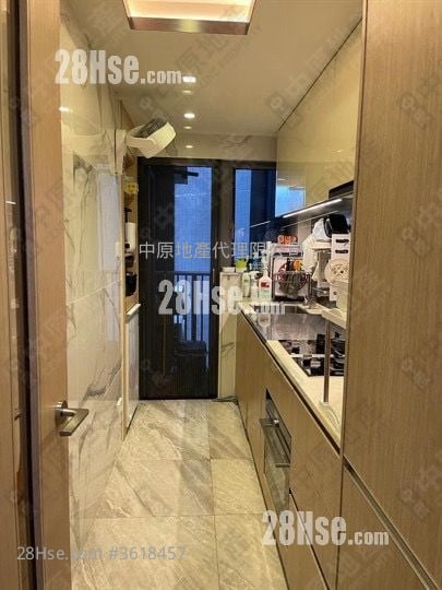 The Regent Sell 3 Bedrooms 761 ft² The Regent Sell 3 Bedrooms 761 ft²