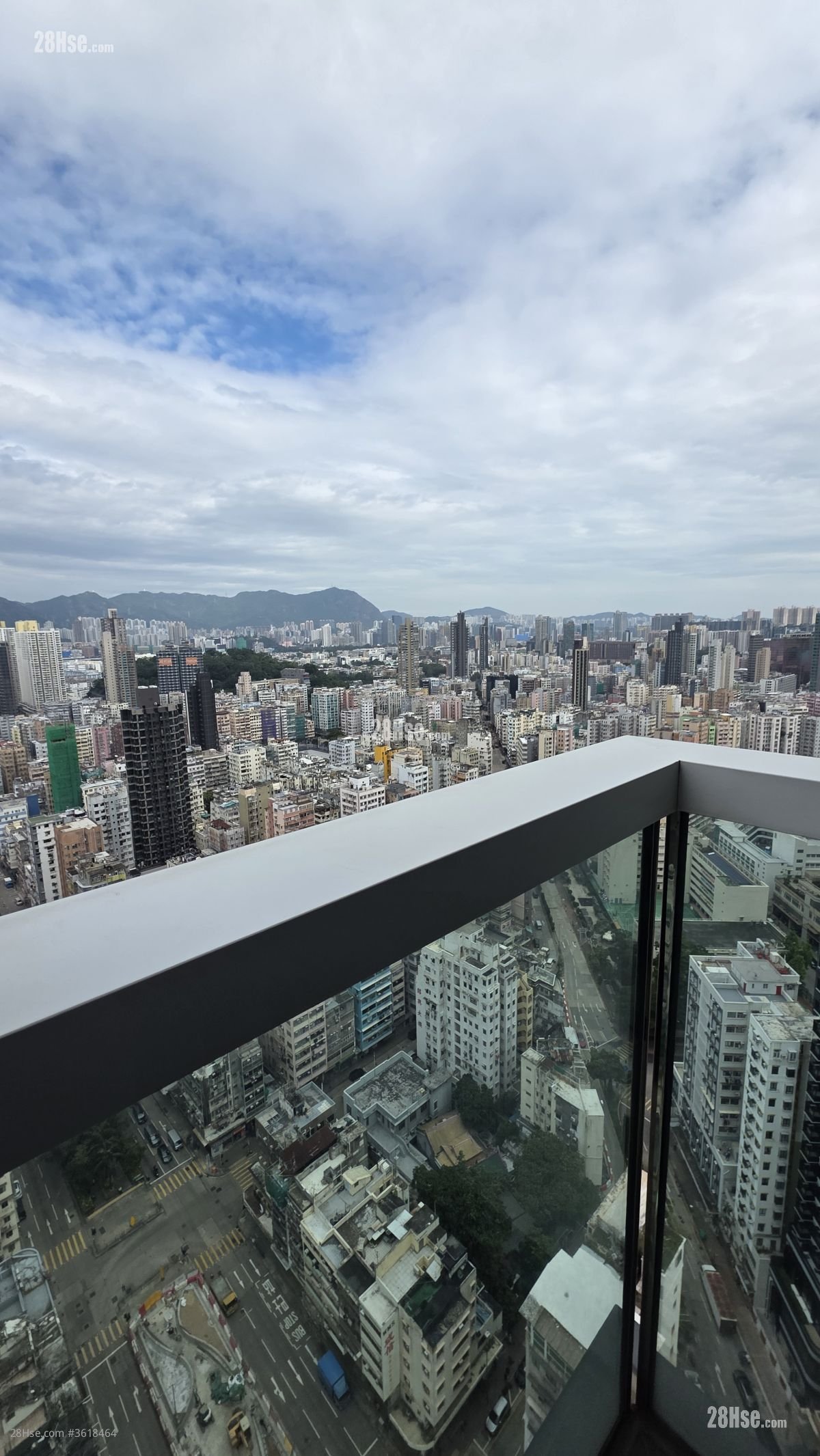 Park One Sell 3 Bedrooms , 1 Bathroom 419 ft² Park One Sell 3 Bedrooms , 1 Bathroom 419 ft²