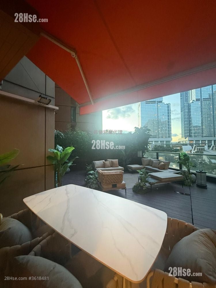 The Arch Rental 3 Bedrooms , 2 Bathrooms 990 ft² The Arch Rental 3 Bedrooms , 2 Bathrooms 990 ft²