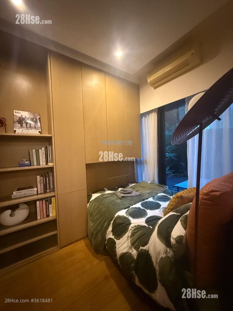 The Arch Rental 3 Bedrooms , 2 Bathrooms 990 ft² The Arch Rental 3 Bedrooms , 2 Bathrooms 990 ft²