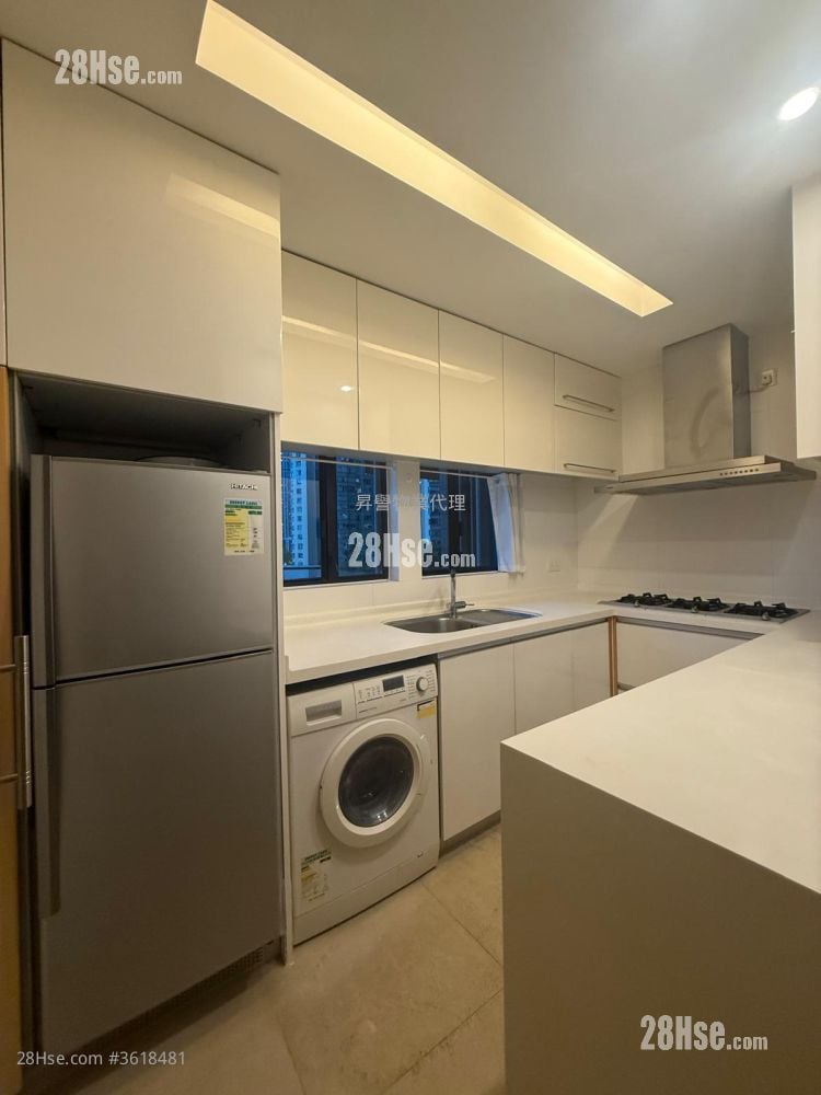 The Arch Rental 3 Bedrooms , 2 Bathrooms 990 ft² The Arch Rental 3 Bedrooms , 2 Bathrooms 990 ft²