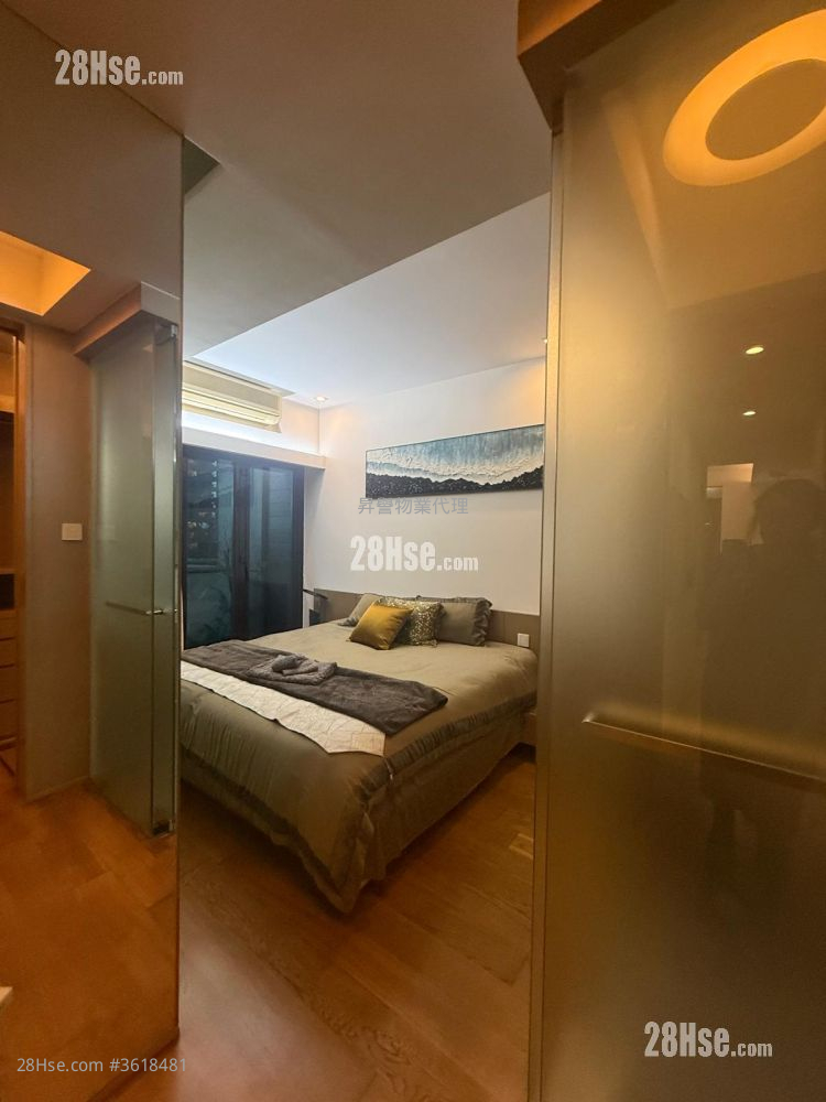 The Arch Rental 3 Bedrooms , 2 Bathrooms 990 ft² The Arch Rental 3 Bedrooms , 2 Bathrooms 990 ft²