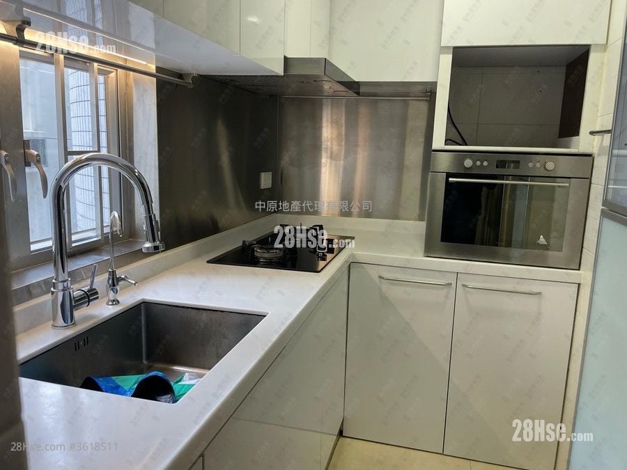 Village Gardens Sell 3 Bedrooms , 2 Bathrooms 801 ft² Village Gardens Sell 3 Bedrooms , 2 Bathrooms 801 ft²