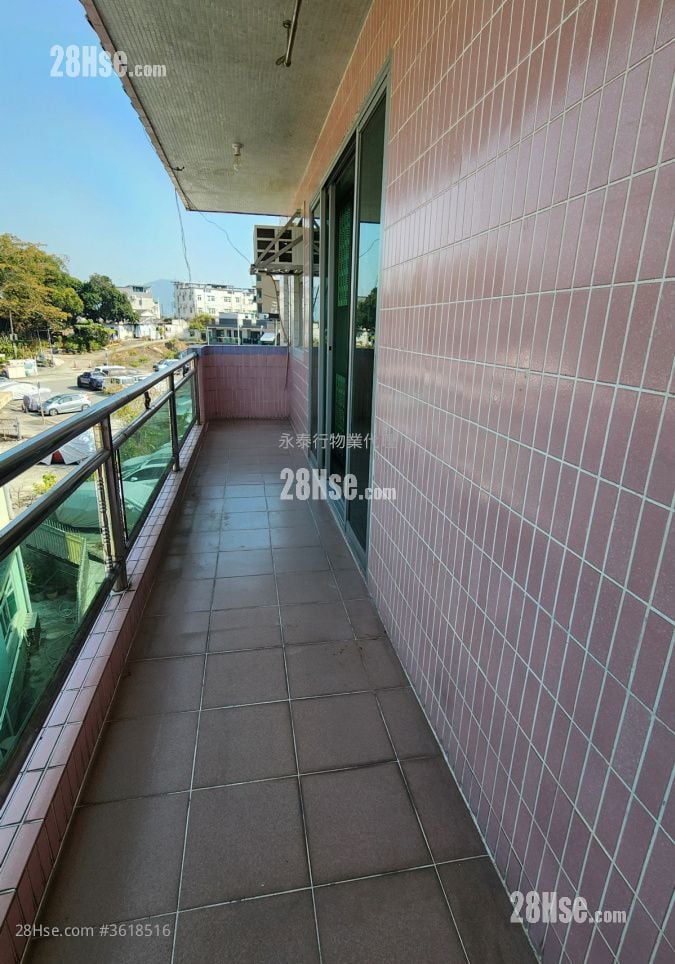 Village Rental 3 Bedrooms , 2 Bathrooms Village Rental 3 Bedrooms , 2 Bathrooms