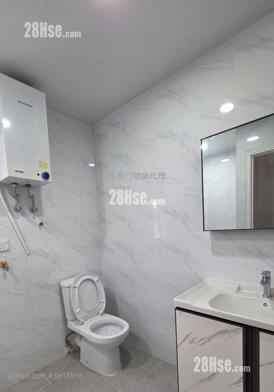 Village Rental 3 Bedrooms , 2 Bathrooms Village Rental 3 Bedrooms , 2 Bathrooms