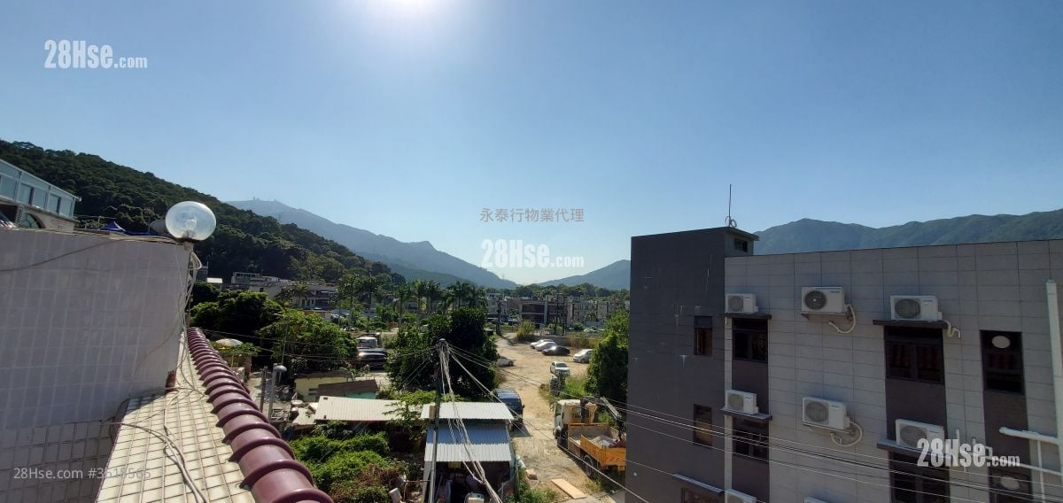 Village Rental 3 Bedrooms , 2 Bathrooms Village Rental 3 Bedrooms , 2 Bathrooms