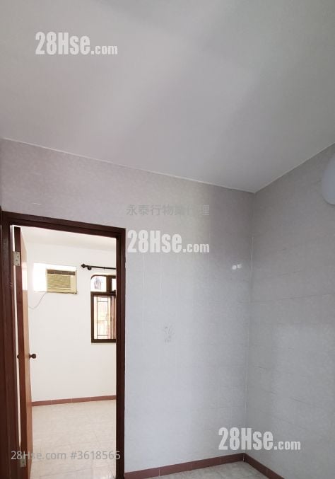 Village Rental 3 Bedrooms , 2 Bathrooms Village Rental 3 Bedrooms , 2 Bathrooms