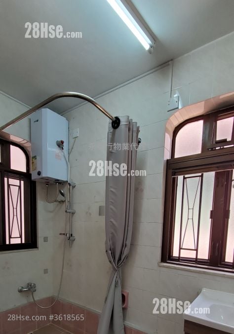 Village Rental 3 Bedrooms , 2 Bathrooms Village Rental 3 Bedrooms , 2 Bathrooms