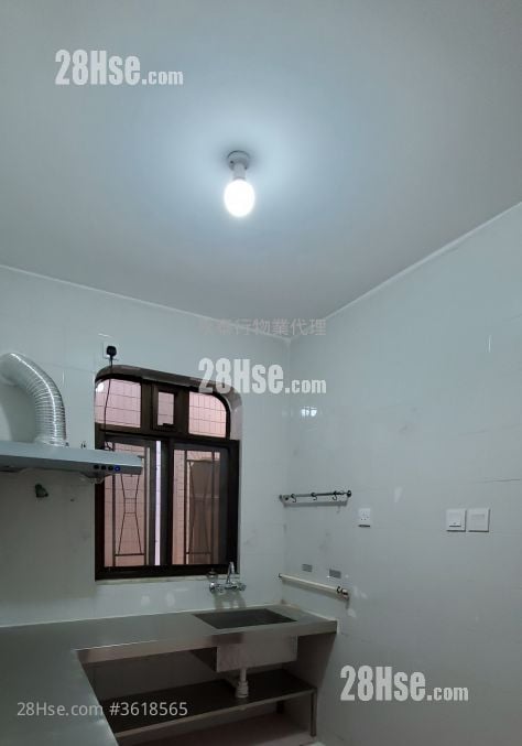 Village Rental 3 Bedrooms , 2 Bathrooms Village Rental 3 Bedrooms , 2 Bathrooms