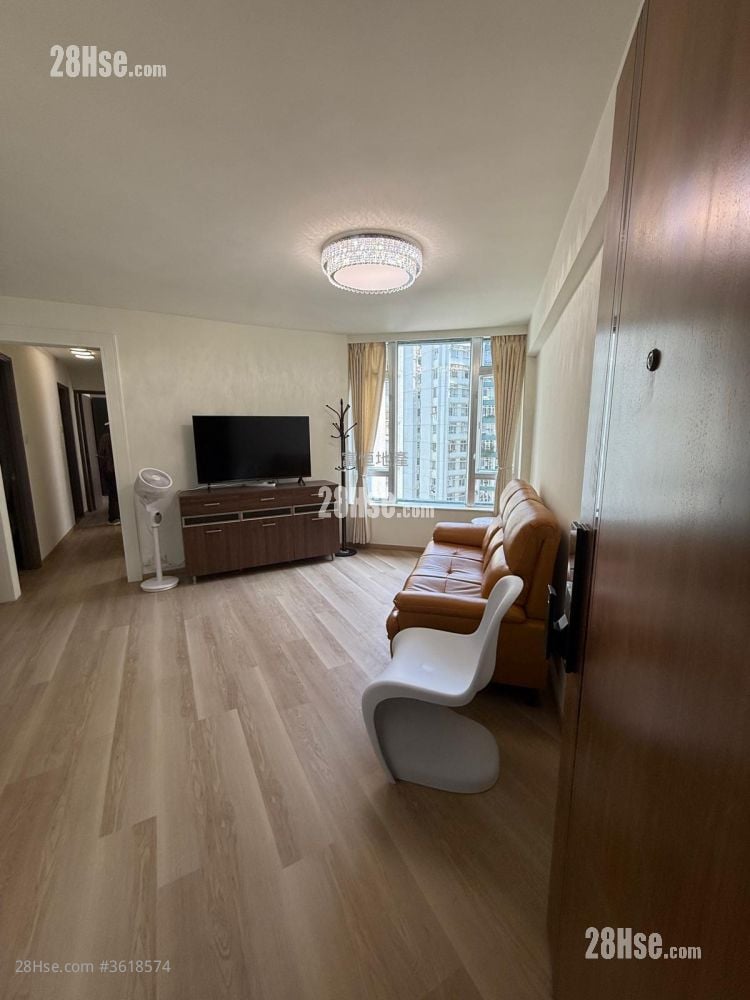 Whampoa Garden Rental 4 Bedrooms , 2 Bathrooms 729 ft² Whampoa Garden Rental 4 Bedrooms , 2 Bathrooms 729 ft²