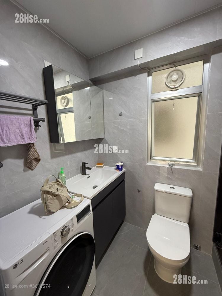 Whampoa Garden Rental 4 Bedrooms , 2 Bathrooms 729 ft² Whampoa Garden Rental 4 Bedrooms , 2 Bathrooms 729 ft²