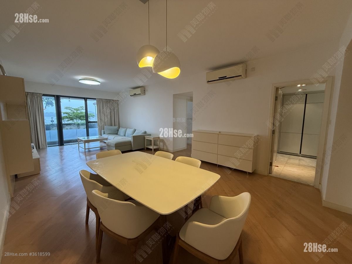 living room: Providence Bay Rental 4 Bedrooms , 3 Bathrooms 1,695 ft² living room: Providence Bay Rental 4 Bedrooms , 3 Bathrooms 1,695 ft²