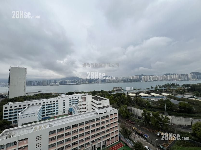 龍景大廈 租盤 2 房 , 1 浴室 415 平方呎