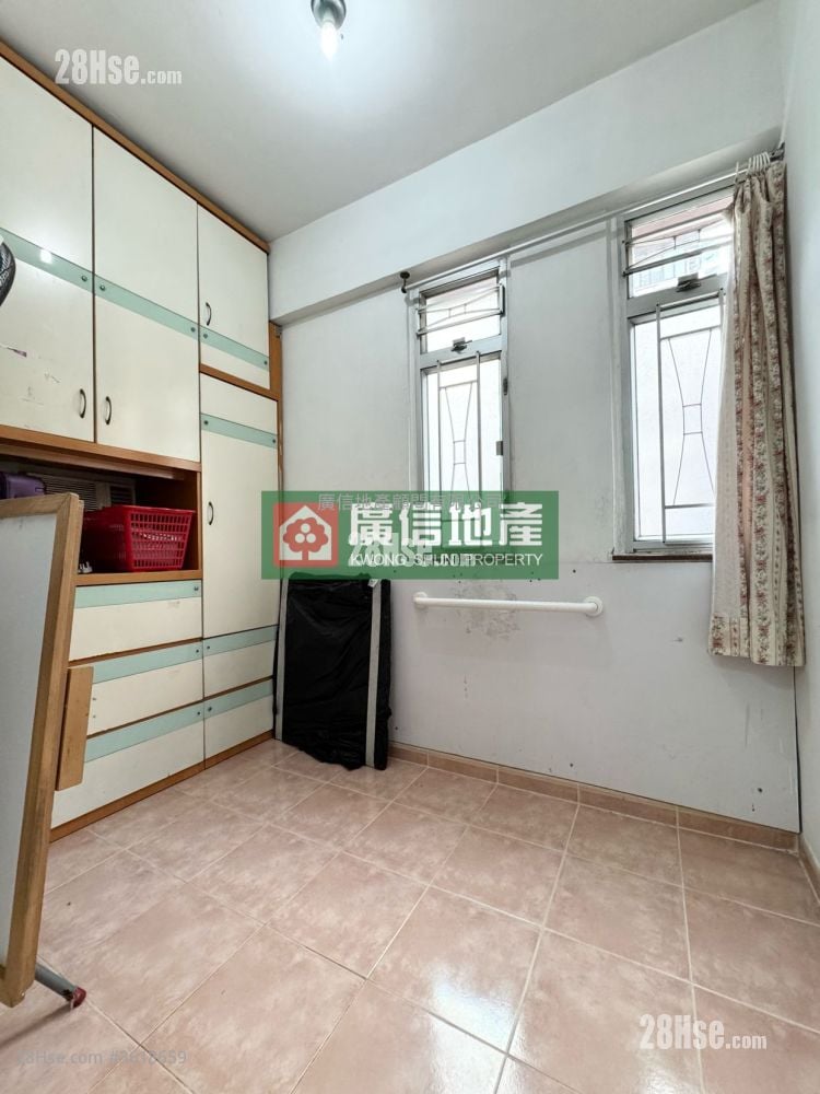 Shun King Building Sell 2 Bedrooms , 1 Bathroom 253 ft² Shun King Building Sell 2 Bedrooms , 1 Bathroom 253 ft²