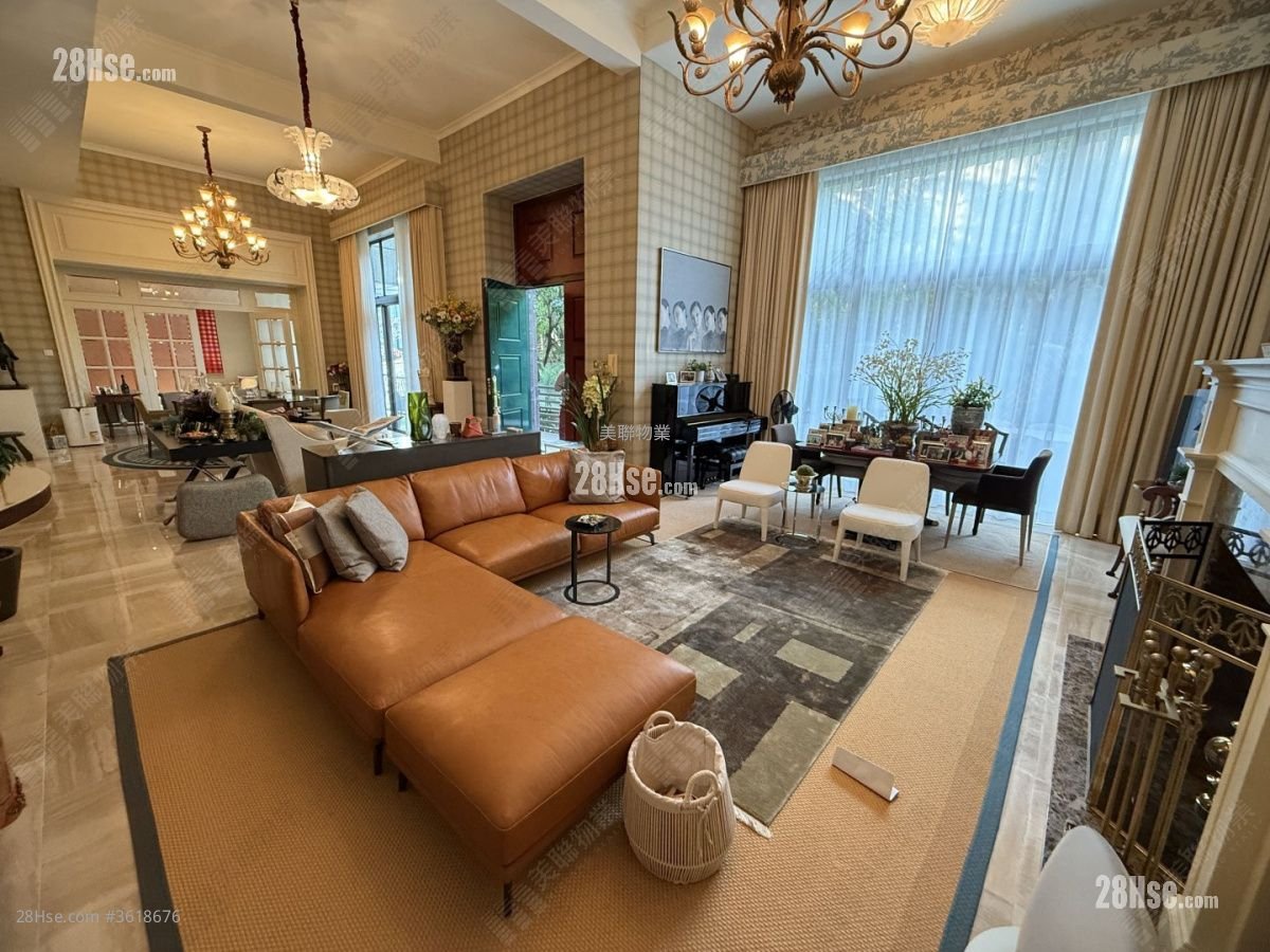 The Royal Oaks Sell 5+ Bedrooms , 4 Bathrooms 3,003 ft² The Royal Oaks Sell 5+ Bedrooms , 4 Bathrooms 3,003 ft²