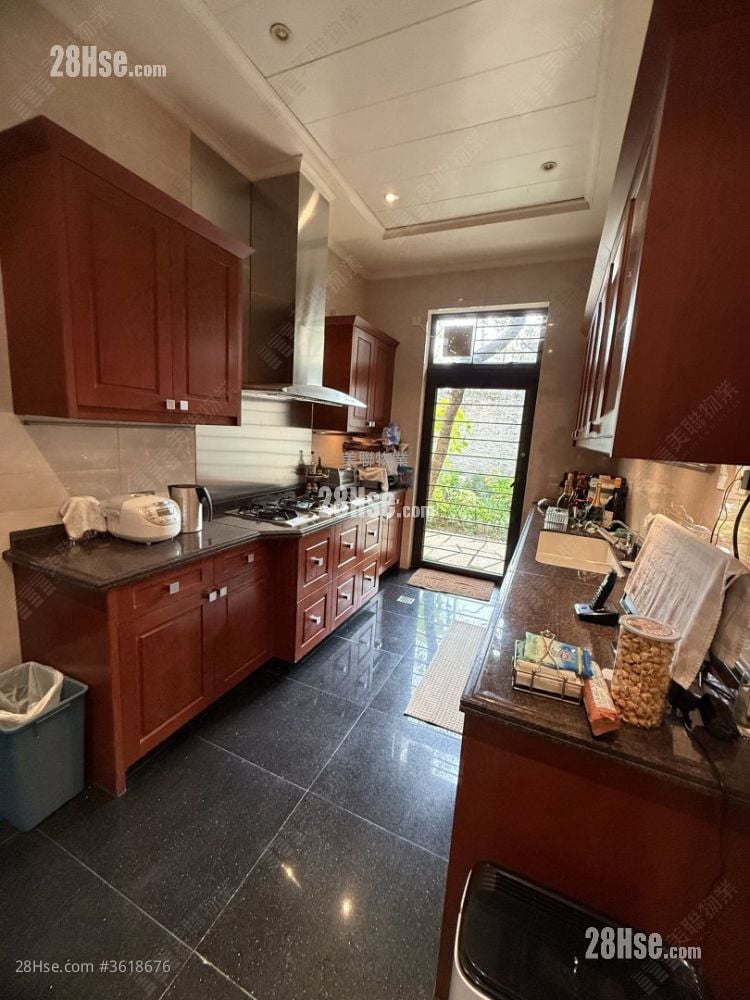 The Royal Oaks Sell 5+ Bedrooms , 4 Bathrooms 3,003 ft² The Royal Oaks Sell 5+ Bedrooms , 4 Bathrooms 3,003 ft²