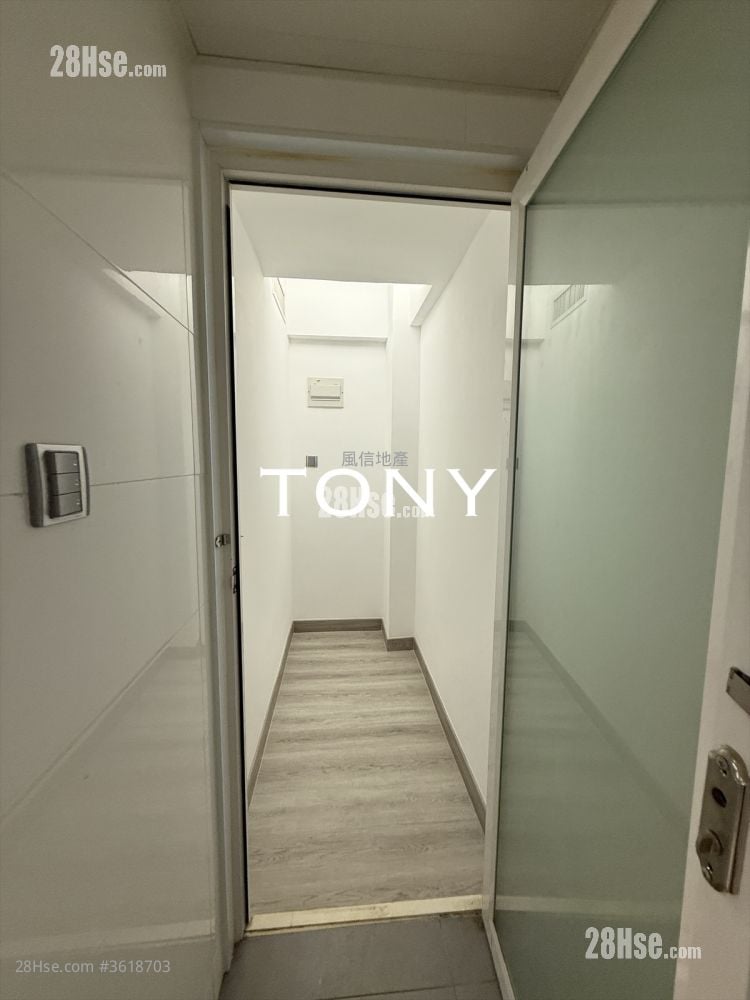 Fook Wah Mansions Rental 2 Bedrooms , 2 Bathrooms 704 ft² Fook Wah Mansions Rental 2 Bedrooms , 2 Bathrooms 704 ft²