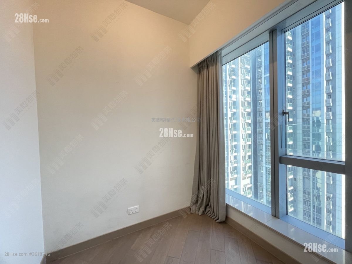 Cullinan West Rental 2 Bedrooms , 1 Bathroom 449 ft² Cullinan West Rental 2 Bedrooms , 1 Bathroom 449 ft²