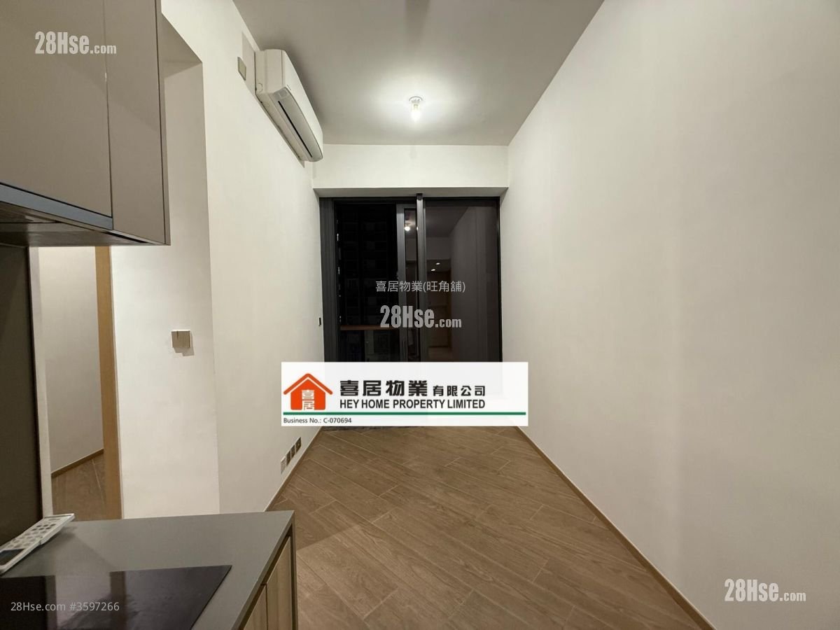 Garden Crescent Rental 2 Bedrooms , 1 Bathroom 494 ft²