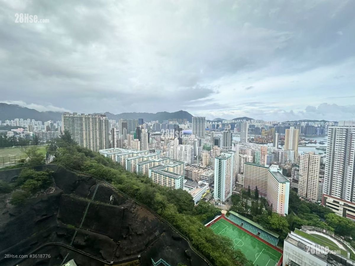 Kwun Tak Court Sell 2 Bedrooms , 1 Bathroom 449 ft² Kwun Tak Court Sell 2 Bedrooms , 1 Bathroom 449 ft²