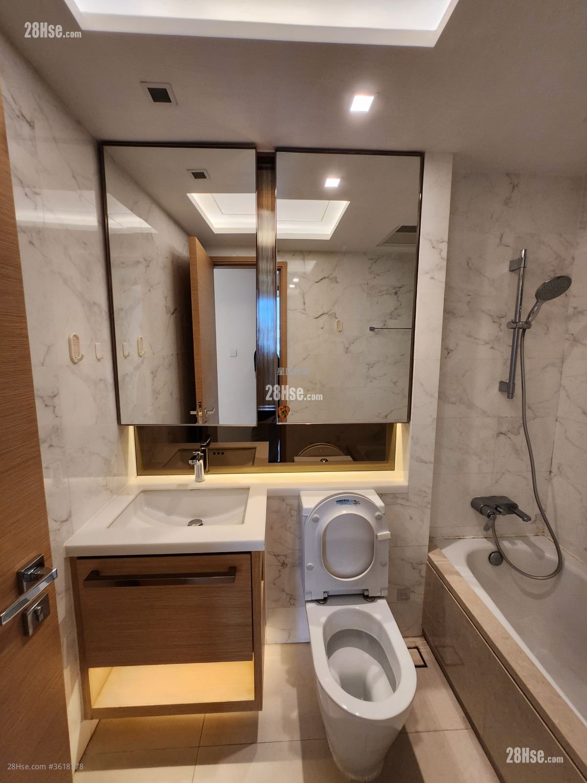 Mantin Heights Sell 3 Bedrooms , 1 Bathroom 665 ft² Mantin Heights Sell 3 Bedrooms , 1 Bathroom 665 ft²