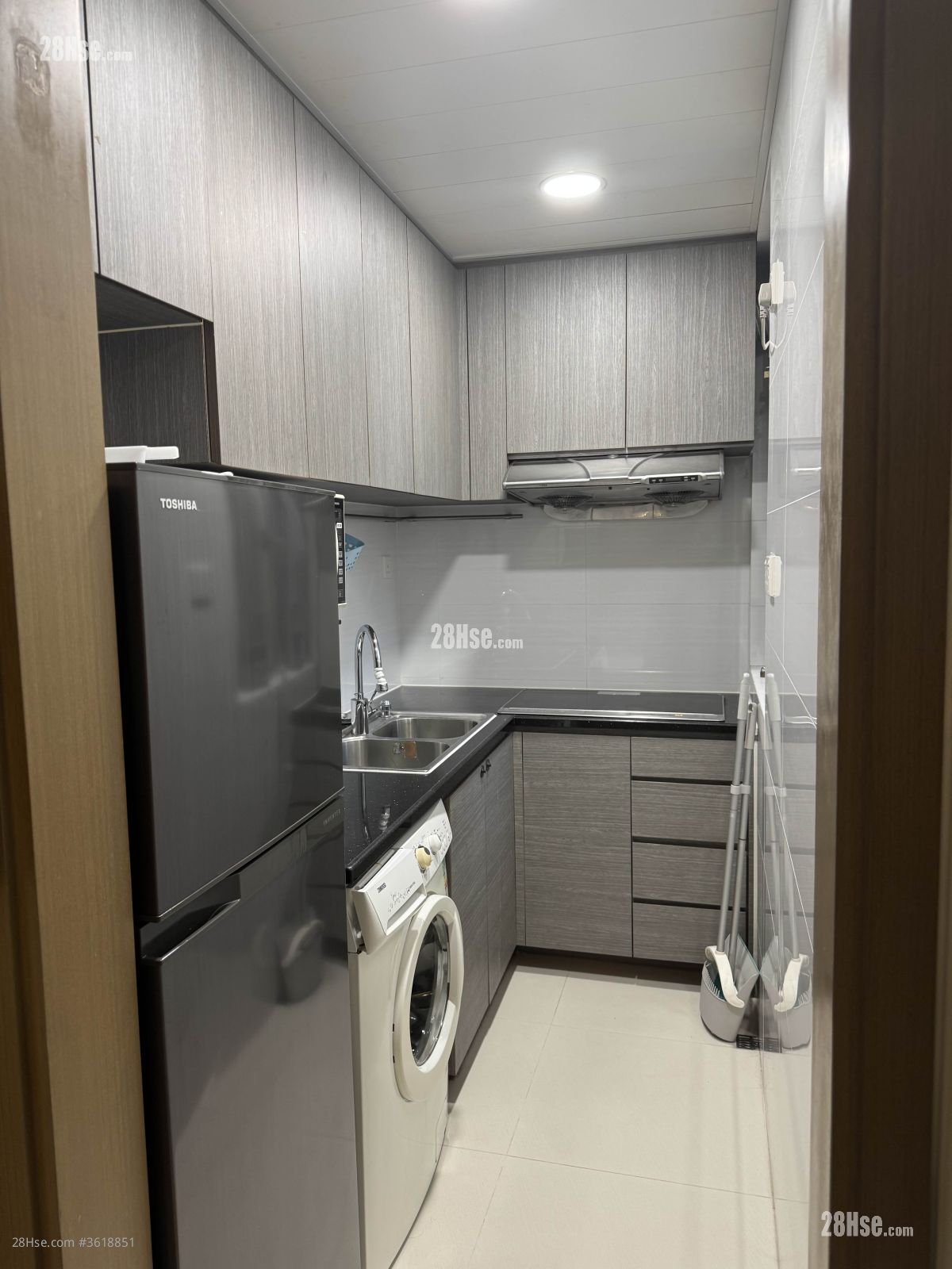 屯門市廣場 租盤 2 房 , 1 浴室 335 平方呎 屯門市廣場 租盤 2 房 , 1 浴室 335 平方呎