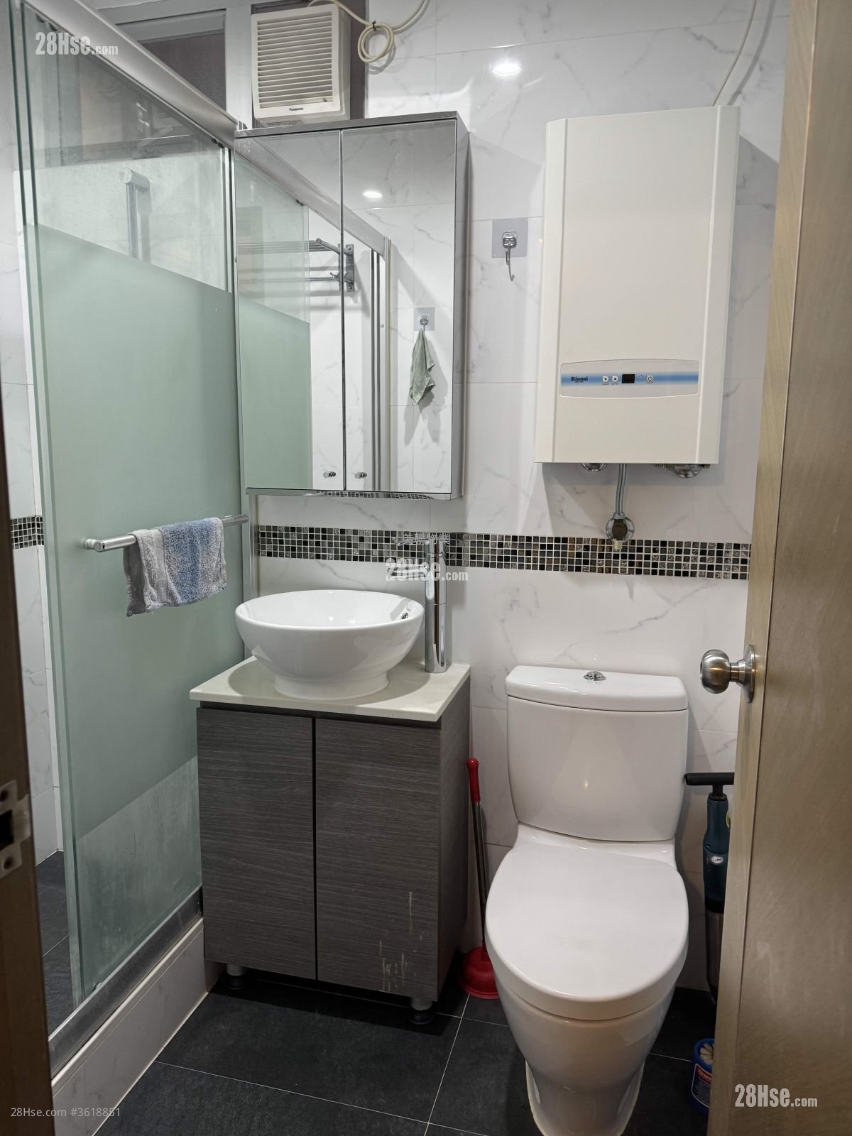 屯門市廣場 租盤 2 房 , 1 浴室 335 平方呎 屯門市廣場 租盤 2 房 , 1 浴室 335 平方呎