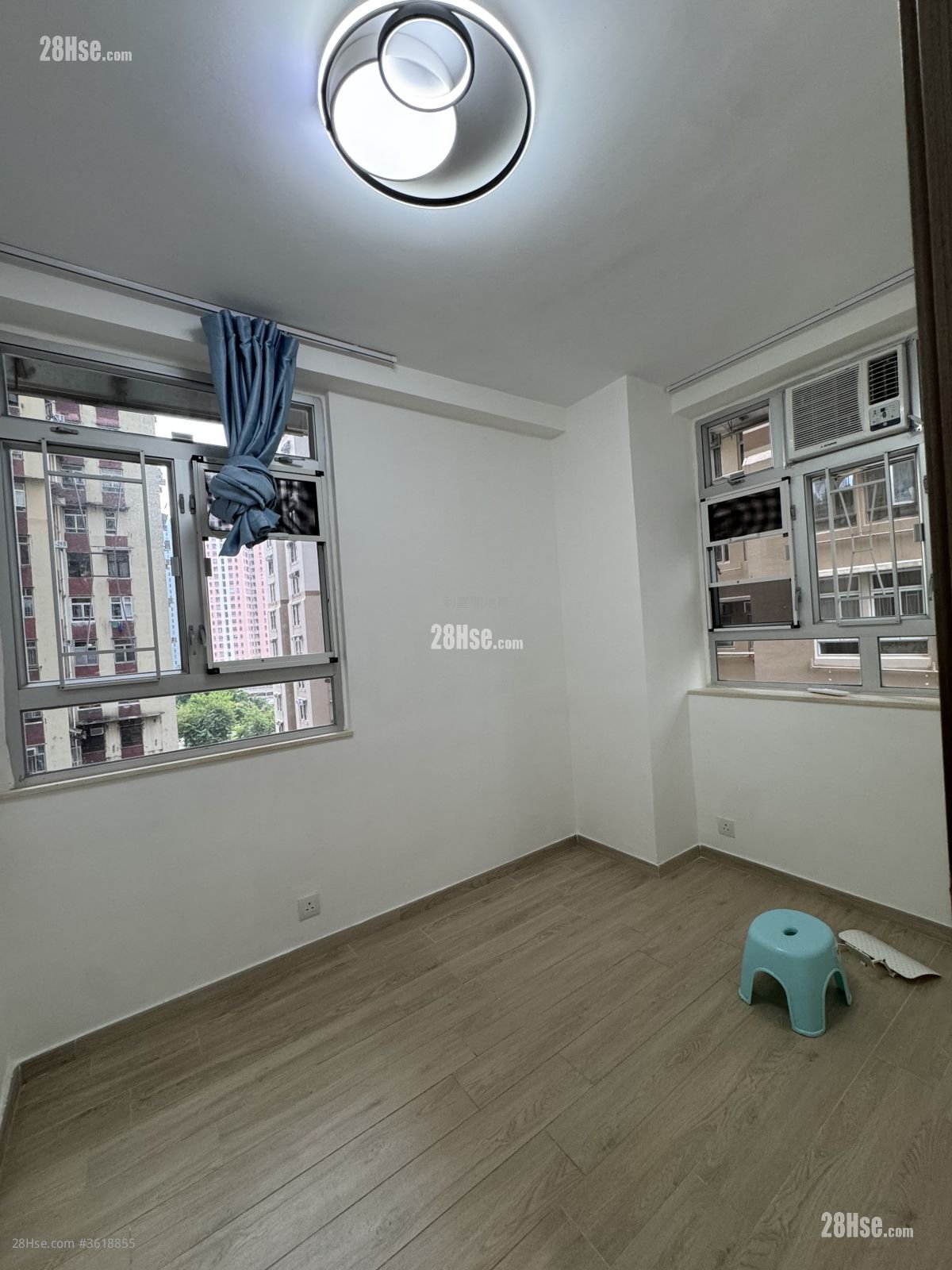 Wang Kwong Building Sell 2 Bedrooms , 1 Bathroom 386 ft² Wang Kwong Building Sell 2 Bedrooms , 1 Bathroom 386 ft²