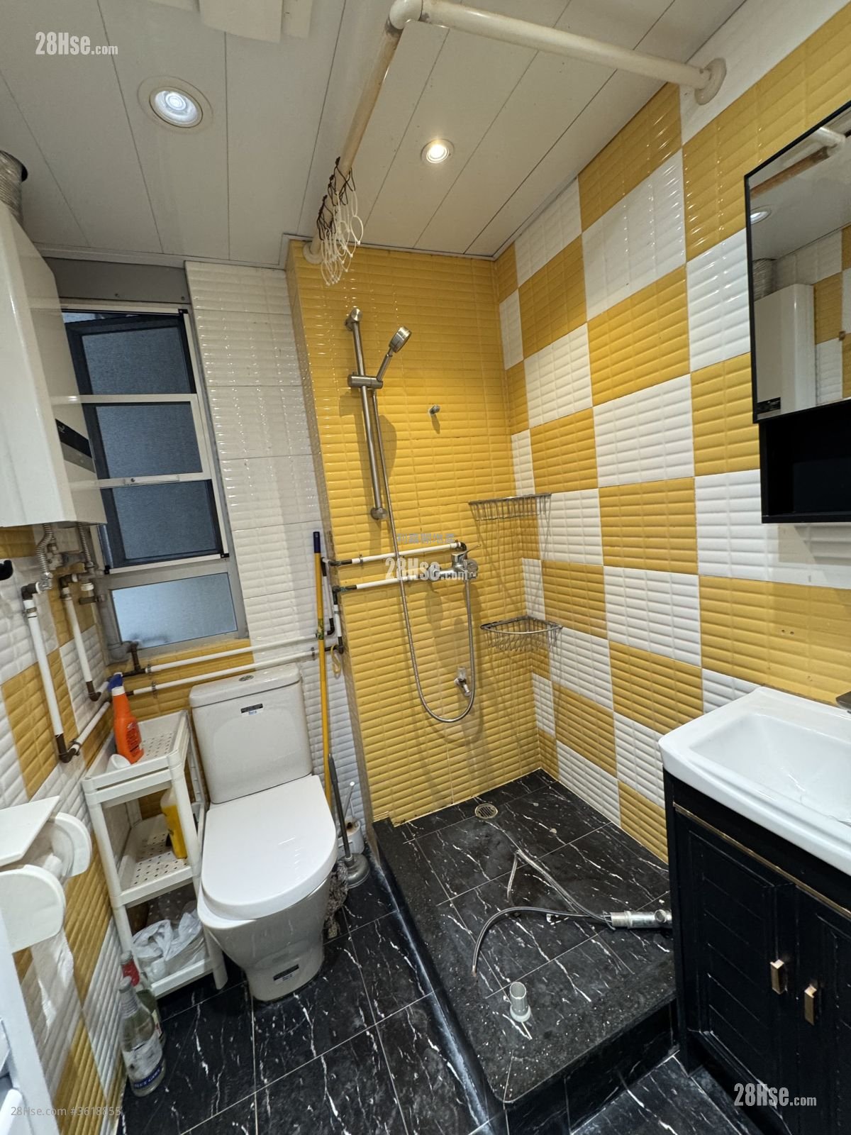 Wang Kwong Building Sell 2 Bedrooms , 1 Bathroom 386 ft² Wang Kwong Building Sell 2 Bedrooms , 1 Bathroom 386 ft²