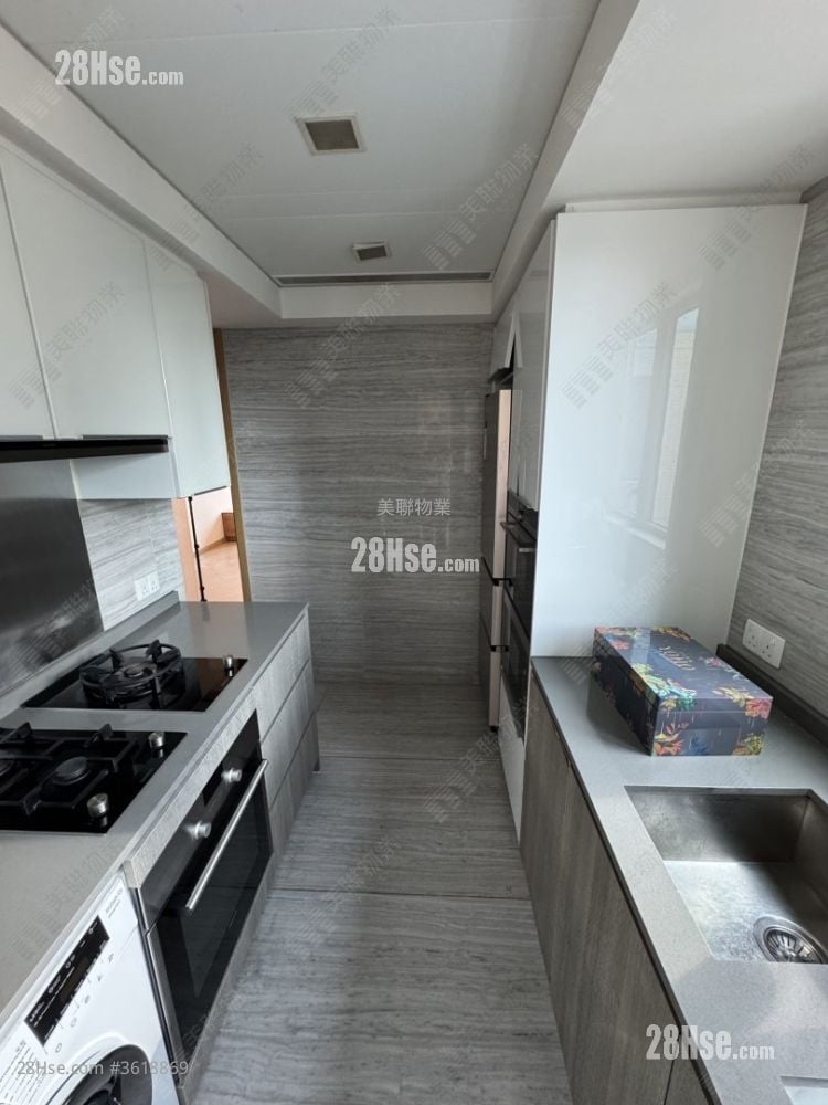 峻峦 租盘 4 房 , 2 浴室 909 平方尺 峻峦 租盘 4 房 , 2 浴室 909 平方尺