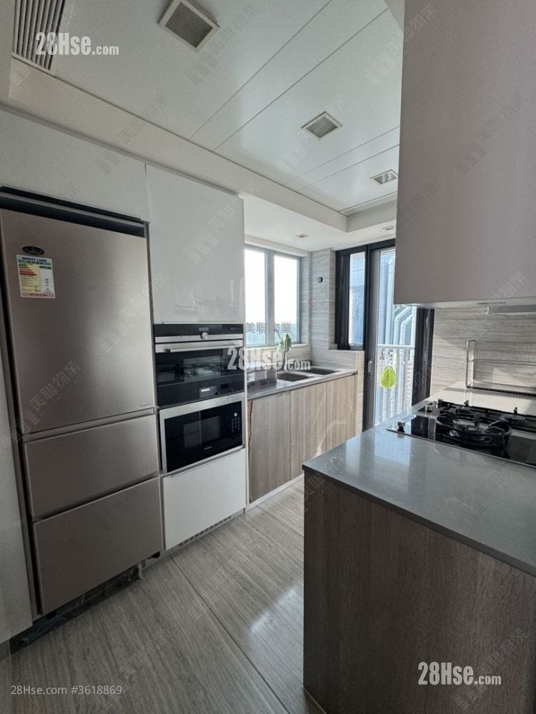 峻峦 租盘 4 房 , 2 浴室 909 平方尺 峻峦 租盘 4 房 , 2 浴室 909 平方尺