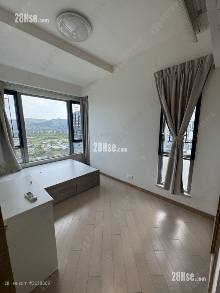 峻峦 租盘 4 房 , 2 浴室 909 平方尺 峻峦 租盘 4 房 , 2 浴室 909 平方尺