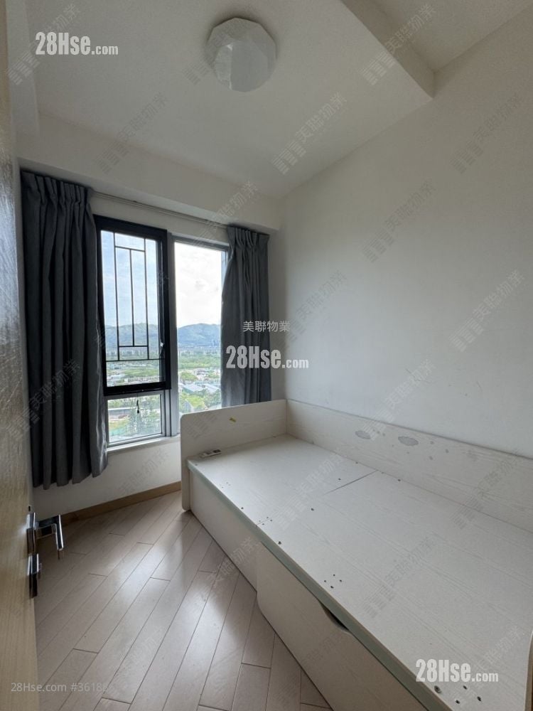 峻峦 租盘 4 房 , 2 浴室 909 平方尺 峻峦 租盘 4 房 , 2 浴室 909 平方尺