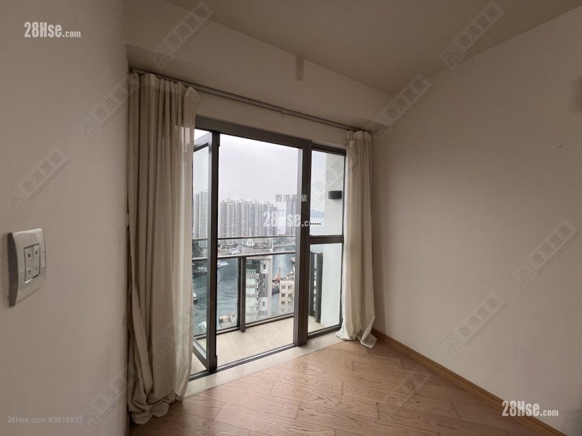 South Coast Sell 1 Bedroom , 1 Bathroom 254 ft² South Coast Sell 1 Bedroom , 1 Bathroom 254 ft²