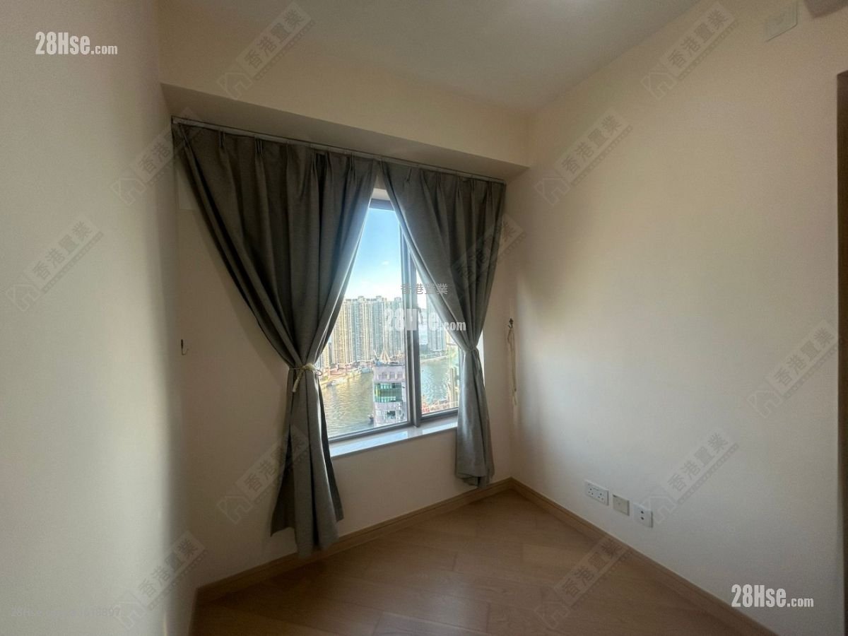 South Coast Sell 1 Bedroom , 1 Bathroom 254 ft² South Coast Sell 1 Bedroom , 1 Bathroom 254 ft²