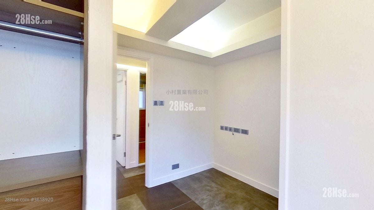 master room: Alice Court Rental 3 Bedrooms , 2 Bathrooms 611 ft² master room: Alice Court Rental 3 Bedrooms , 2 Bathrooms 611 ft²