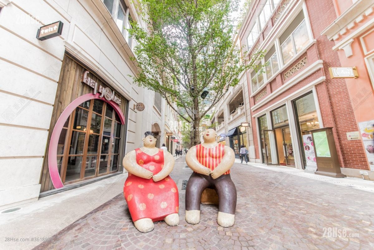 The Avenue Sell 1 Bathroom 340 ft² The Avenue Sell 1 Bathroom 340 ft²