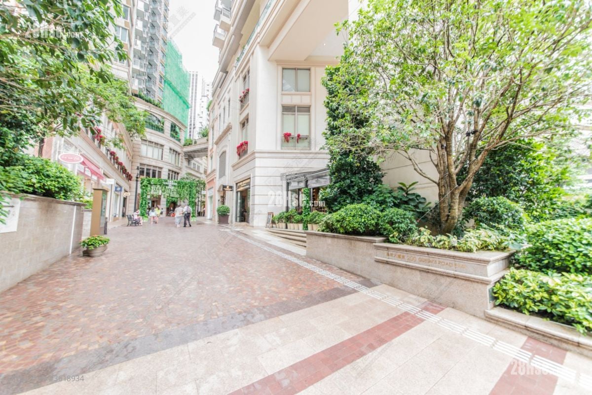 The Avenue Sell 1 Bathroom 340 ft² The Avenue Sell 1 Bathroom 340 ft²