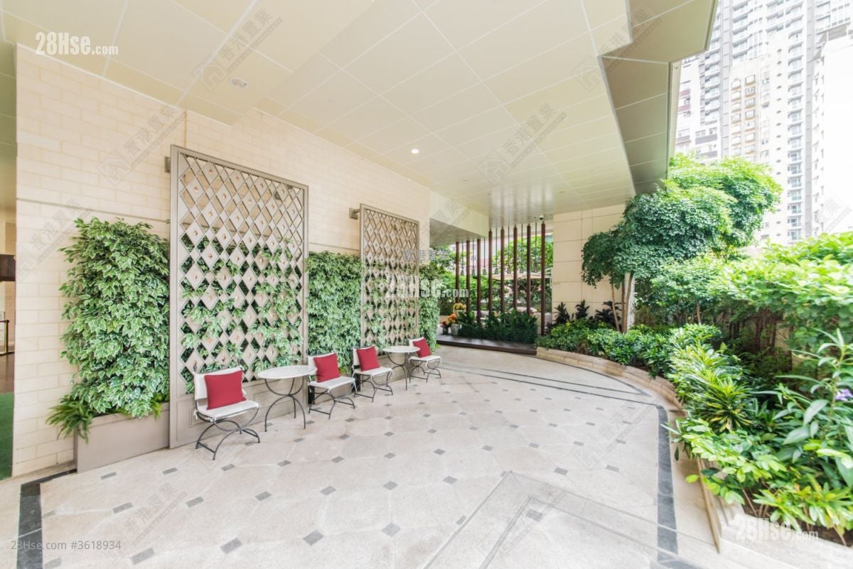 The Avenue Sell 1 Bathroom 340 ft² The Avenue Sell 1 Bathroom 340 ft²