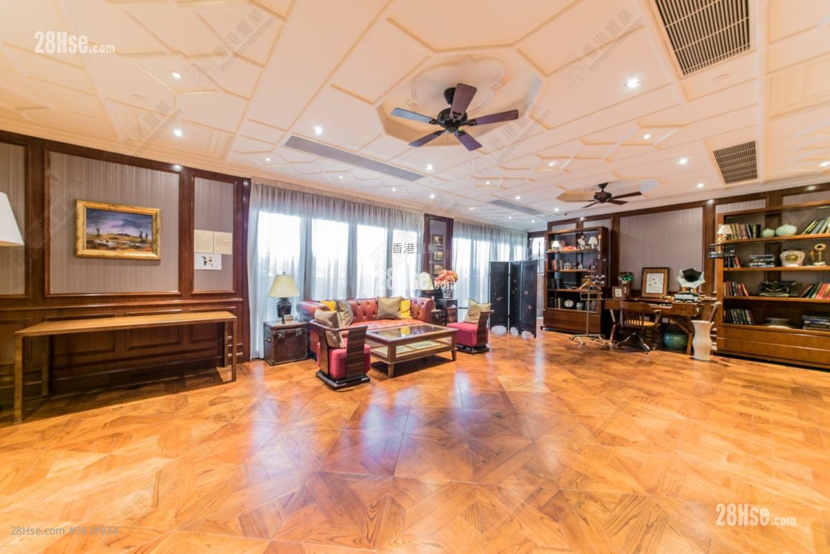 The Avenue Sell 1 Bathroom 340 ft² The Avenue Sell 1 Bathroom 340 ft²