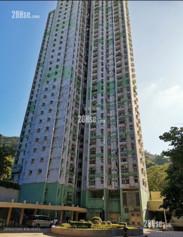 Yuet Chui Court Sell 4 Bedrooms , 1 Bathroom 645 ft² Yuet Chui Court Sell 4 Bedrooms , 1 Bathroom 645 ft²