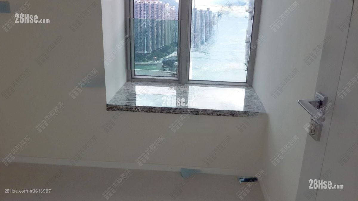 City Point Rental 3 Bedrooms , 2 Bathrooms 694 ft² City Point Rental 3 Bedrooms , 2 Bathrooms 694 ft²
