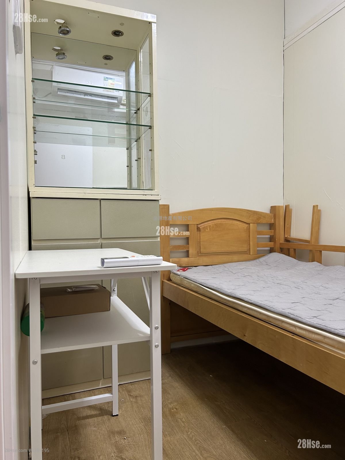 长荣大厦 租盘 1 房 60 平方尺