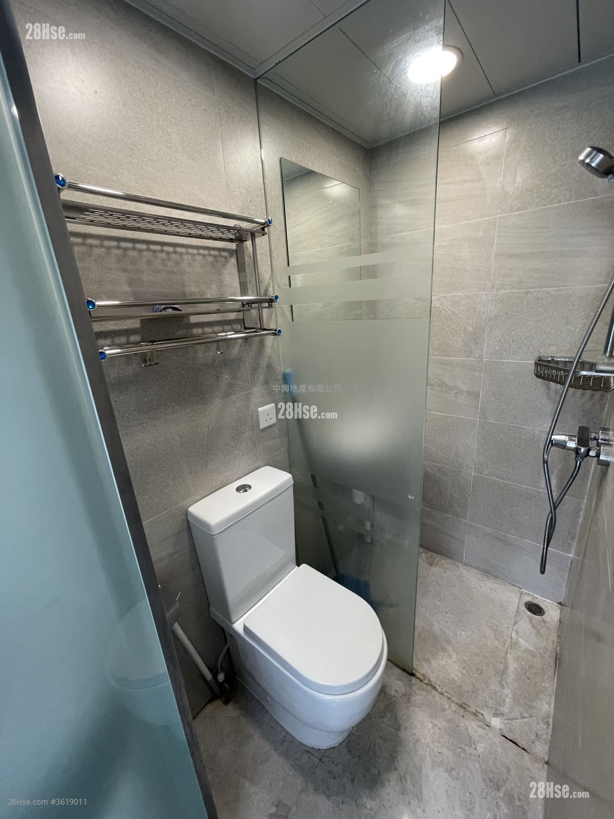 AVA62 租盤 開放式間隔 , 1 浴室 173 平方呎 AVA62 租盤 開放式間隔 , 1 浴室 173 平方呎