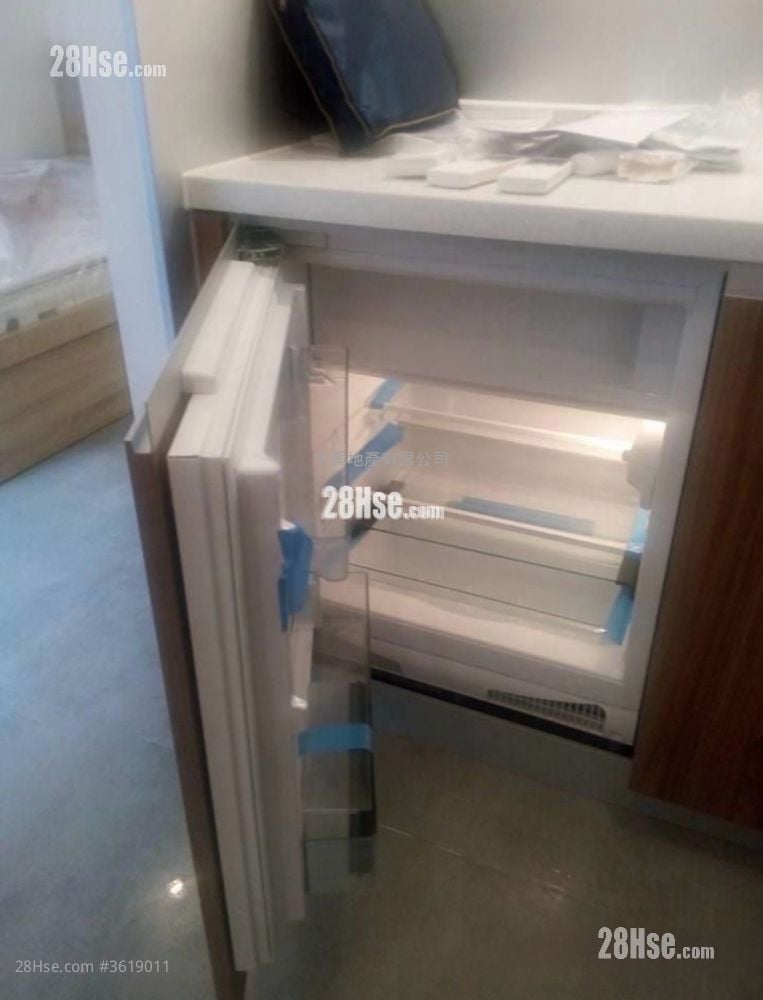 AVA62 租盤 開放式間隔 , 1 浴室 173 平方呎 AVA62 租盤 開放式間隔 , 1 浴室 173 平方呎