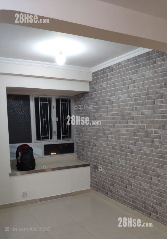 living room: Lucky Plaza Rental 2 Bedrooms , 1 Bathroom 390 ft² living room: Lucky Plaza Rental 2 Bedrooms , 1 Bathroom 390 ft²