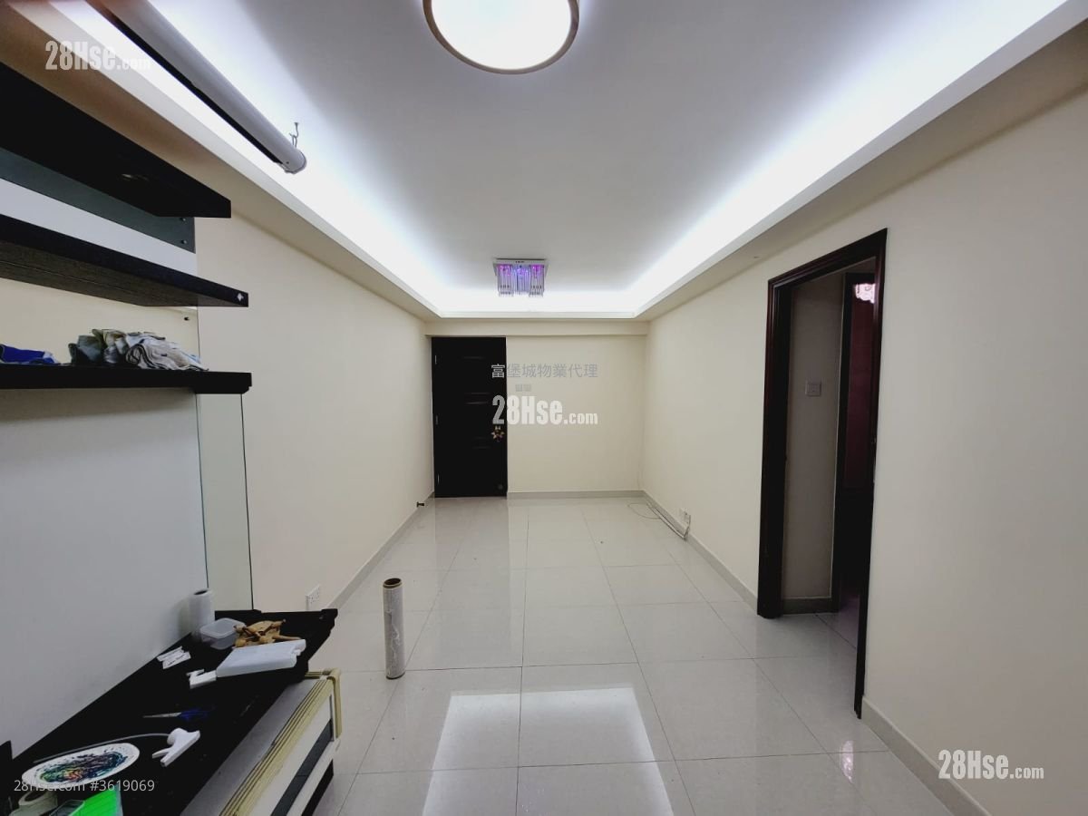 Kwong Lam Court Rental 3 Bedrooms , 1 Bathroom 595 ft² Kwong Lam Court Rental 3 Bedrooms , 1 Bathroom 595 ft²