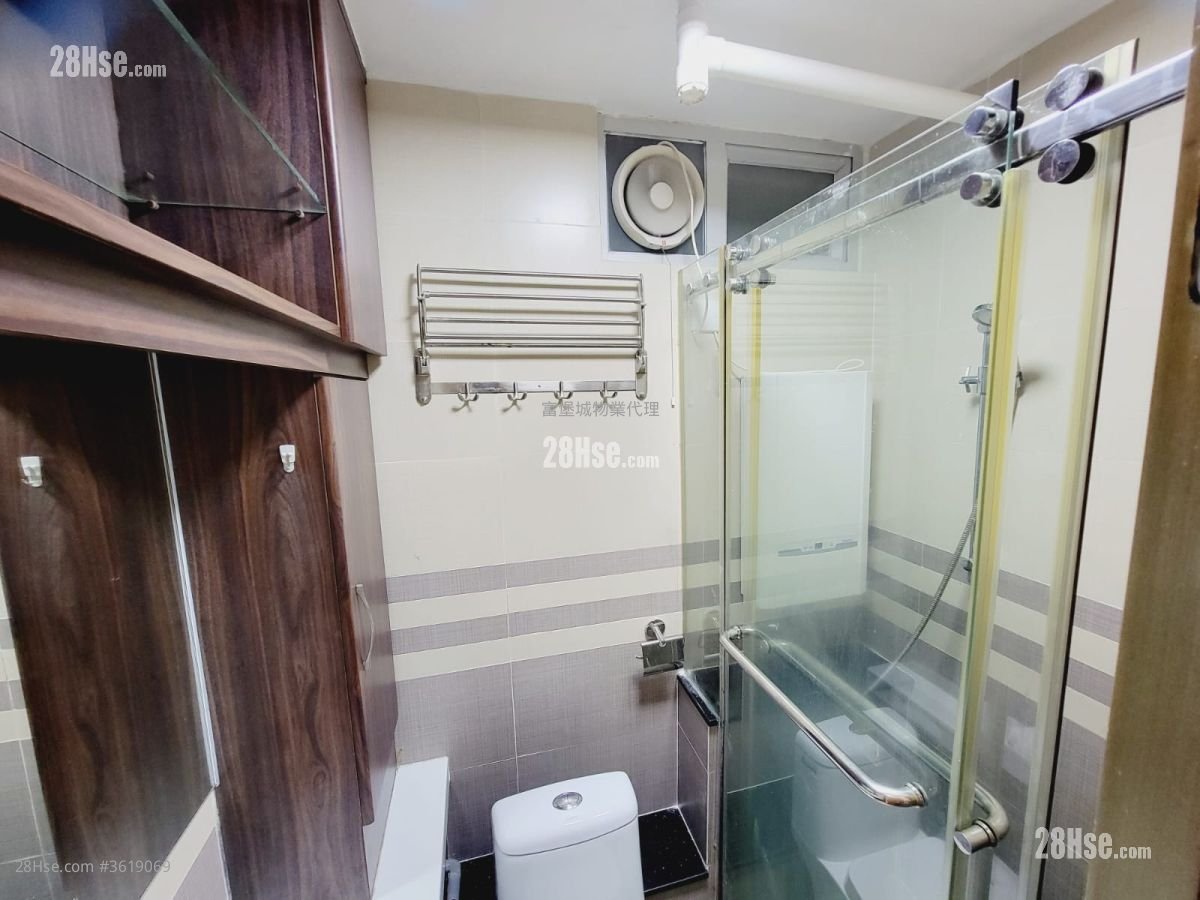 Kwong Lam Court Rental 3 Bedrooms , 1 Bathroom 595 ft² Kwong Lam Court Rental 3 Bedrooms , 1 Bathroom 595 ft²
