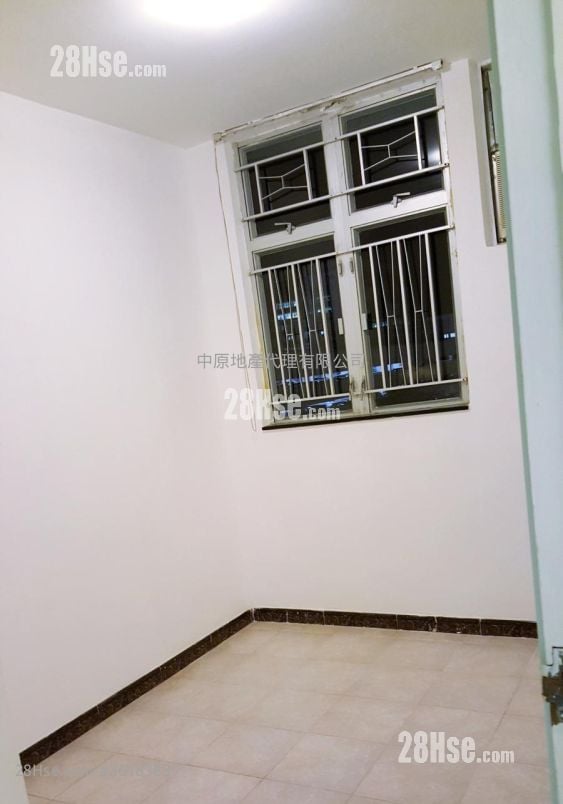 顯明苑 售盤 2 房 , 1 浴室 431 平方呎 顯明苑 售盤 2 房 , 1 浴室 431 平方呎