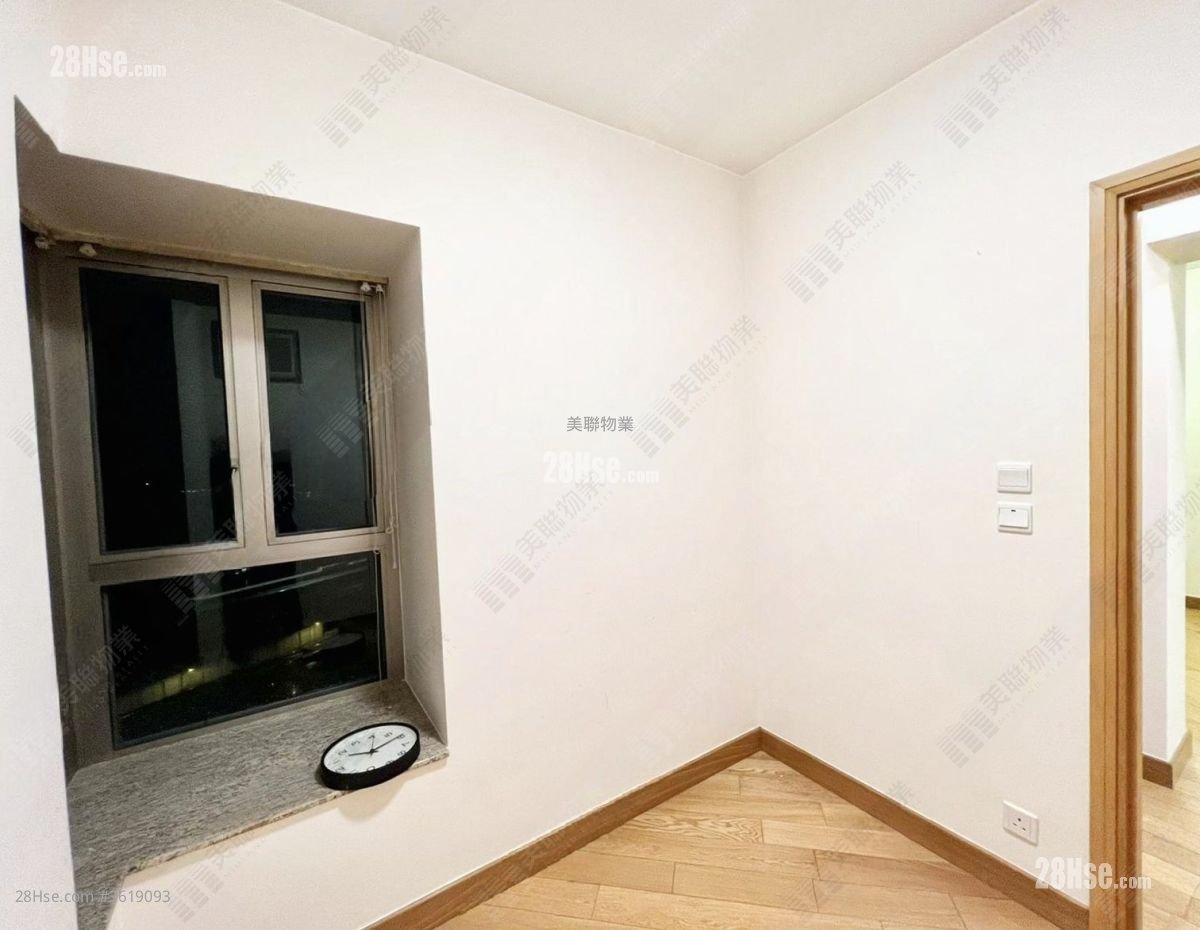 Harbour Green Sell 2 Bedrooms 478 ft² Harbour Green Sell 2 Bedrooms 478 ft²